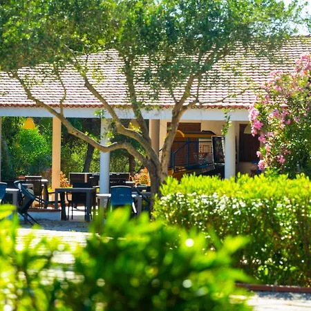 Happy Camp Mobile Homes In Village Baia Paradiso Camping