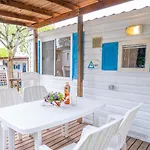 Кемпинг Happy Camp Mobile Homes In Village Baia Paradiso *