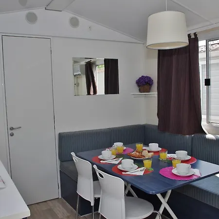 Happy Camp Mobile Homes In Village Baia Paradiso * Badesi